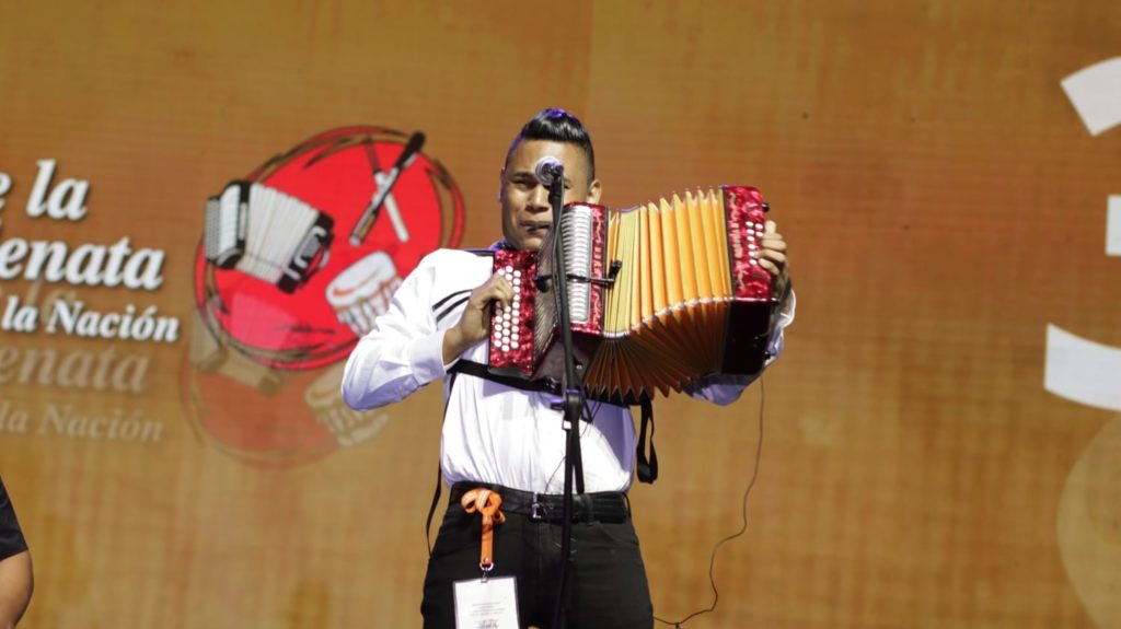 Edgardo Alonso Bolaño Se coronó Rey Vallenato Aficionado del 55 Festival De La Leyenda Vallenata