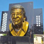 Escultura a Calixto Ochoa
