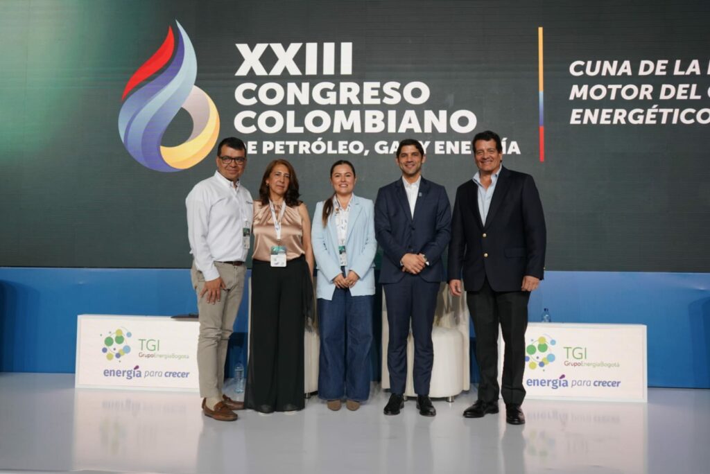 Escenario del Congreso Colombiano de Petróleo, Gas y Energía en Bucaramanga con directivos del sector de hidrocarburos