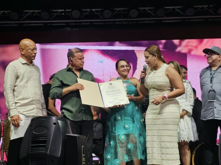 Ganadores de las categorías de acordeón y canción inédita del Festival Mar de Acordeones 2026 en Santa Marta.